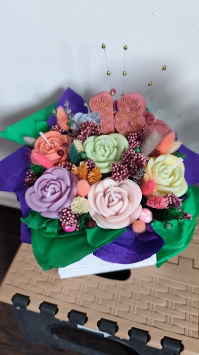 Cadouri din flori de ceara