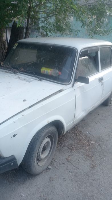 Ваз-2107 продам 2002