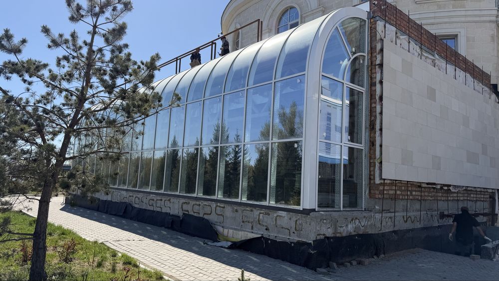 Алюминиевые окна, двери и витражи