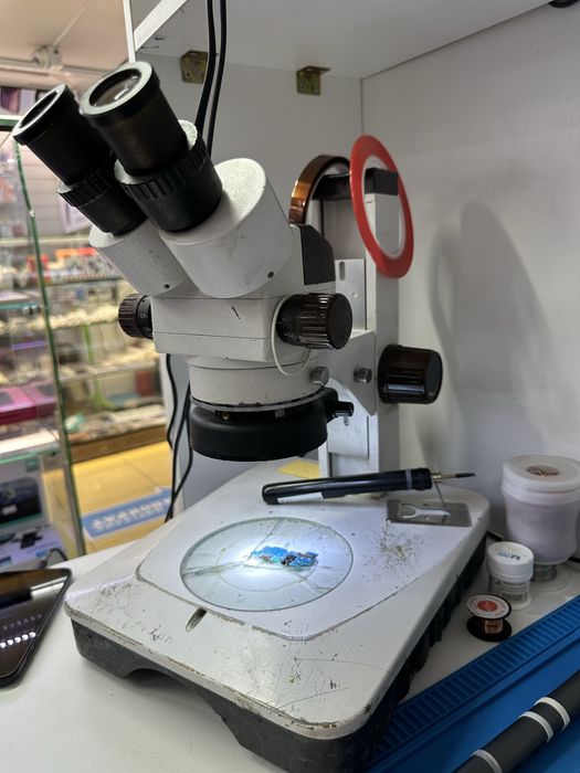 Микроскоп для ремонт телефонов.