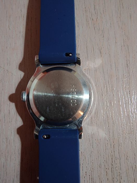 Победа NOS /нов/ съветски механичем часовник, с ръчно навиване.