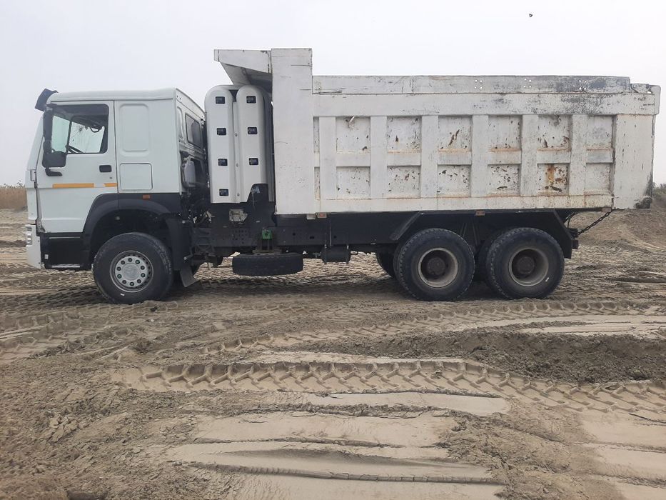 HOWO самасвал завот газ