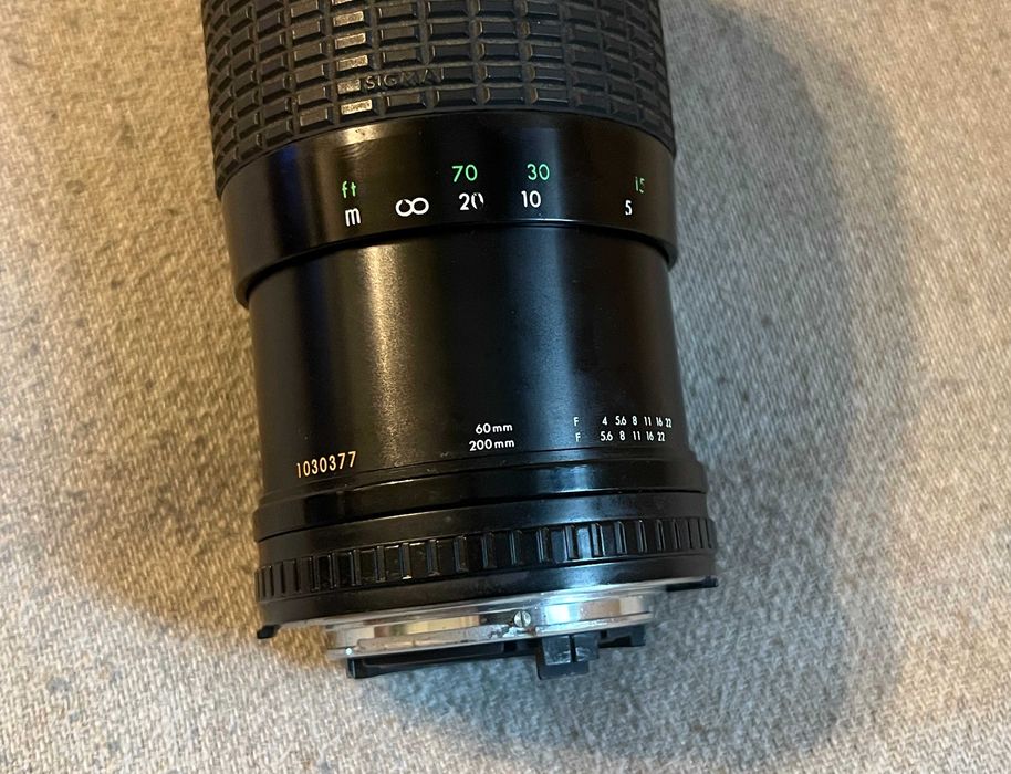 Obiectiv Sigma Zoom II 60-200mm f4-5.6 montura Nikon F