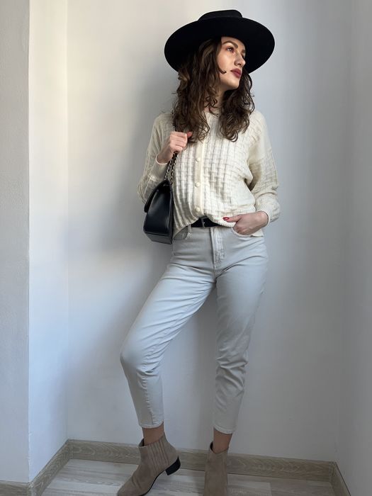 Bluză ivory cu nasturi