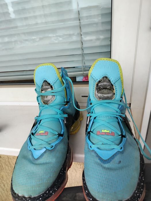 Маратонки номер 44 номер