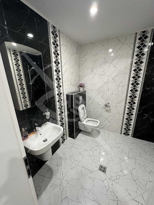 Дава се под наем Четиристаен апартамент в София, Манастирски ливади - 145 кв.м за 1495.83 € - Снимка #11