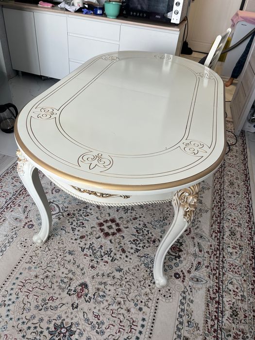 Стол и стулья комплект