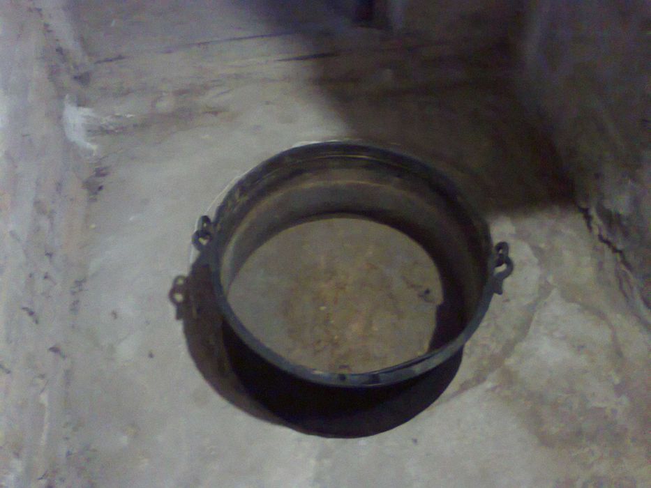 Продавам два котела бакърени стари