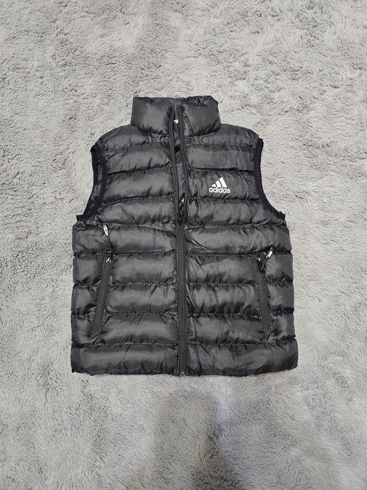 Vesta adidas 8-9 ani