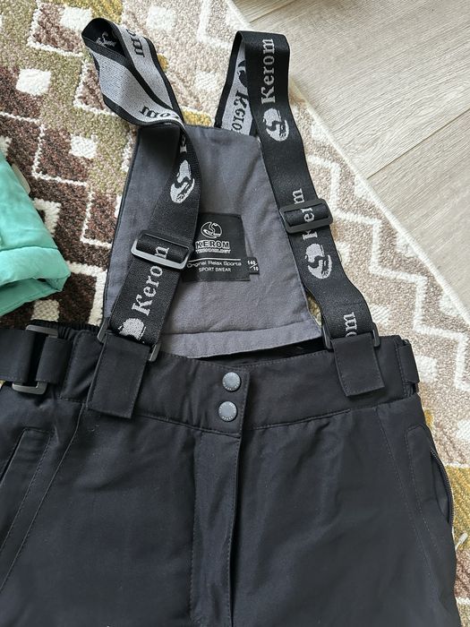 Комбинещон на девочку 8/9 лет