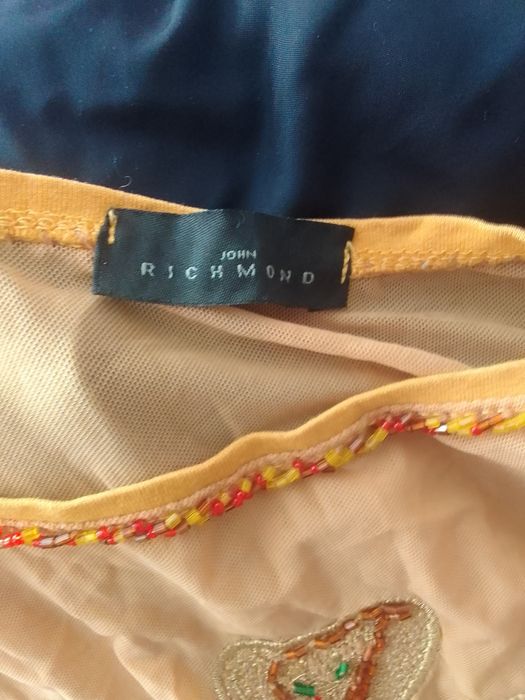 Продам дешево пиджак,платье.