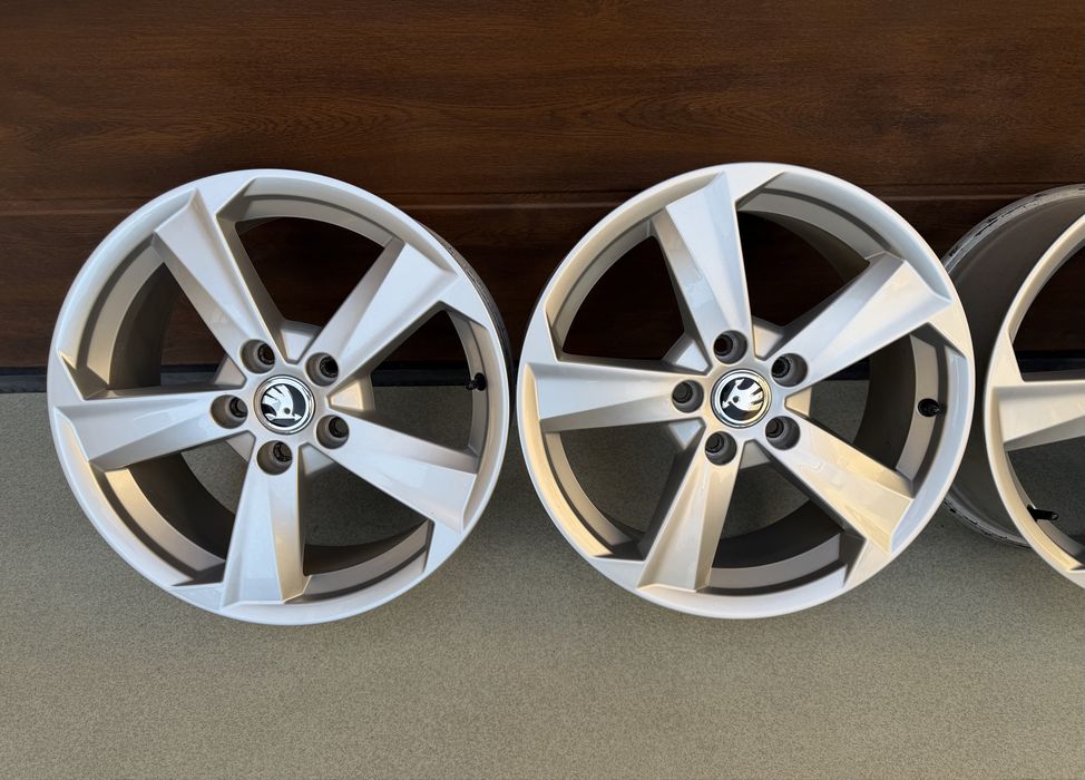 Jante 17 5x112 Originale Skoda Superb Octavia Kodiaq Karoq  VW Tiguan