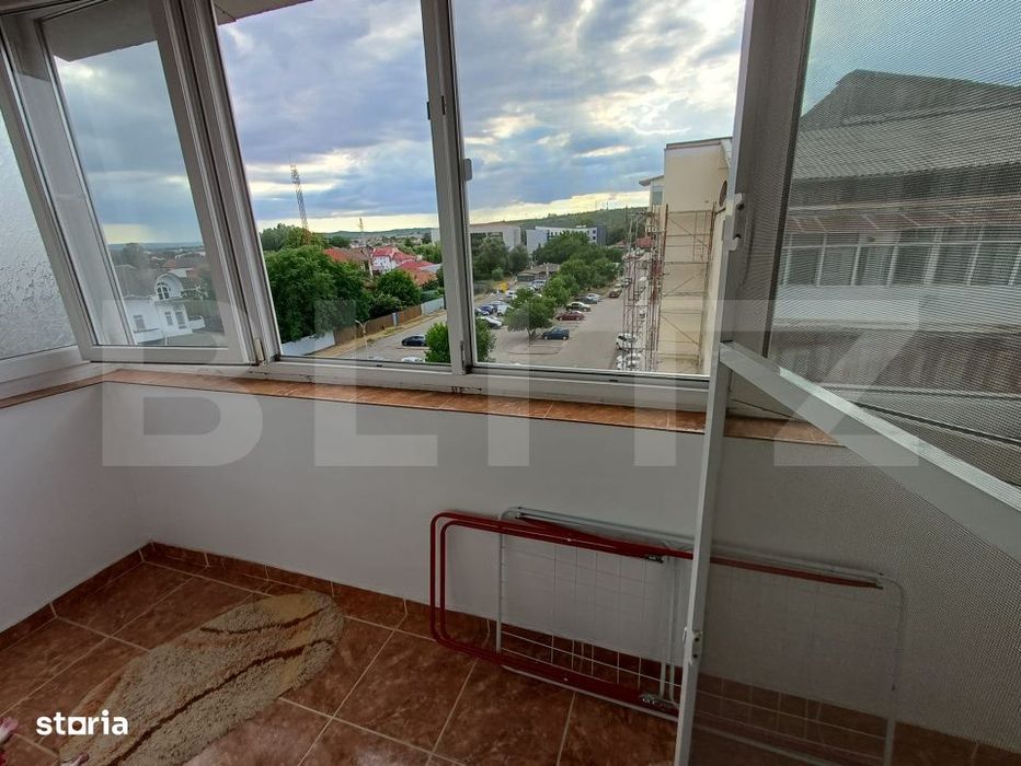Apartament cu 2 camere, 58 mp, decomandat, zona Debarcader