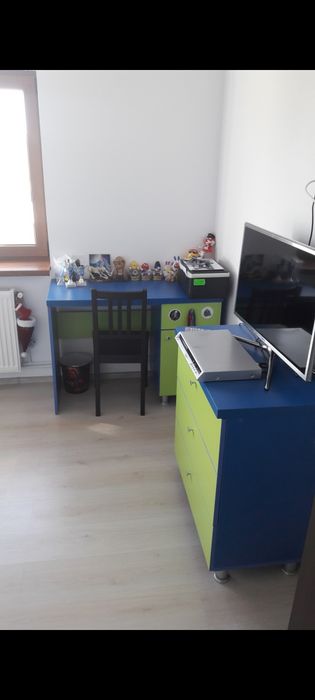 Dormitor copii culoare albastru cu verde