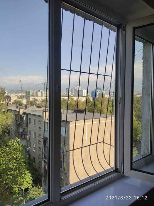 Решетчатые двери решетки на окна