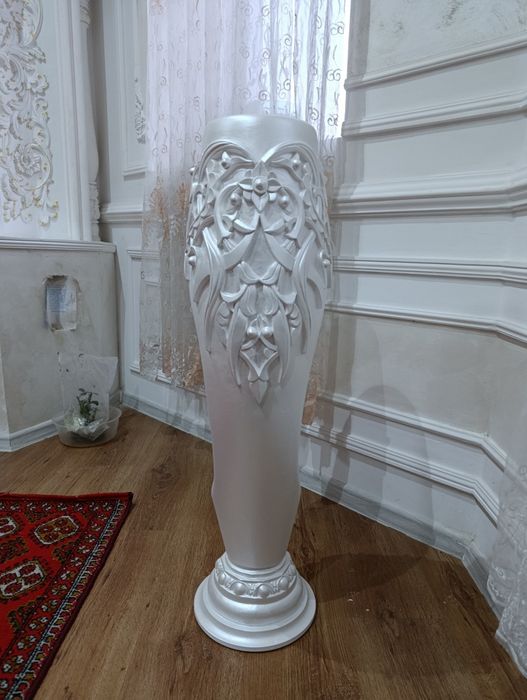 Декоративная Ваза