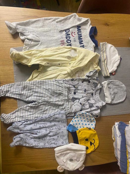 Set H&M nou nascut marimea 56 (body, pantaloni, salopeta, combinezon)