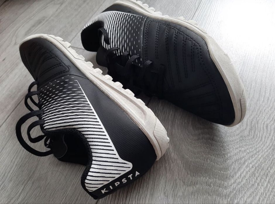 Adidasi kipsta in stare buna