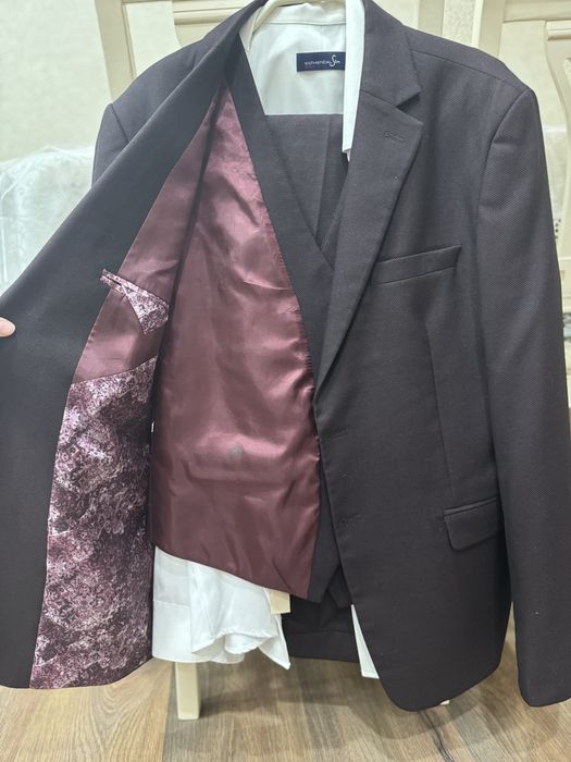 Мужской комтюм тройка