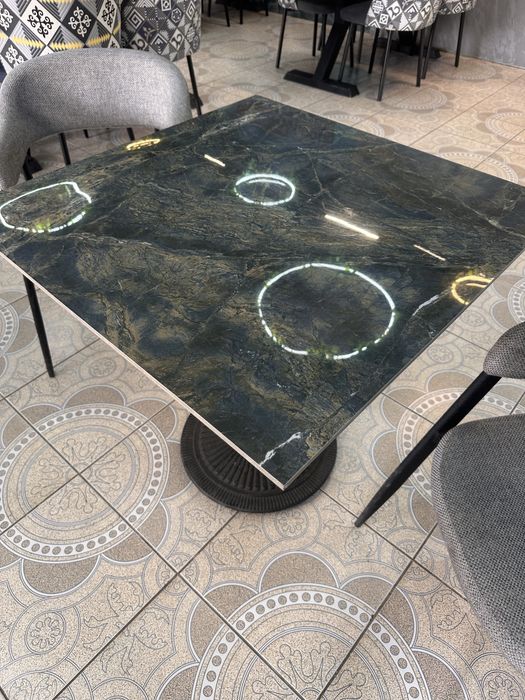 Стол для кафе и кофейня