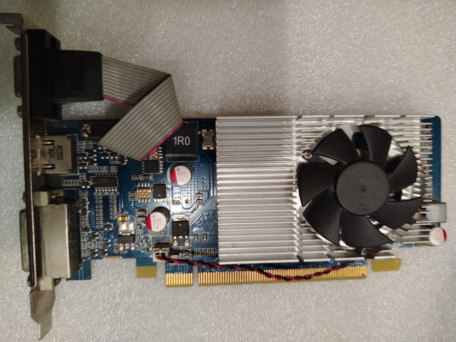 Видеокарта gt210