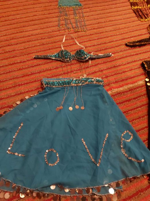 Costum dans pentru fete