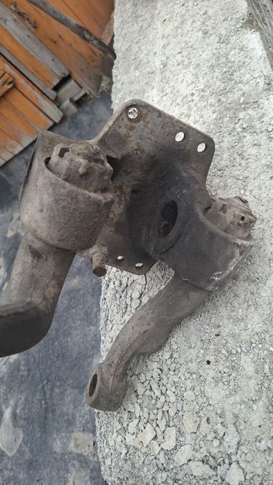 Поворотный кулак цапфа на Камаз