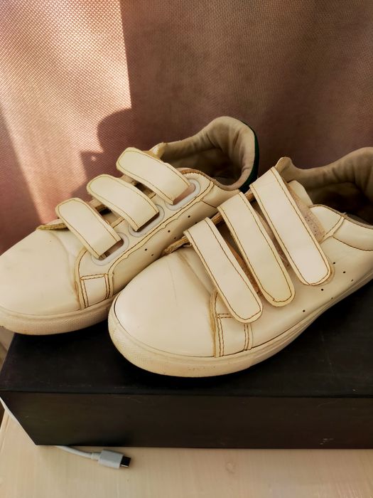 Балетки и кроссовки