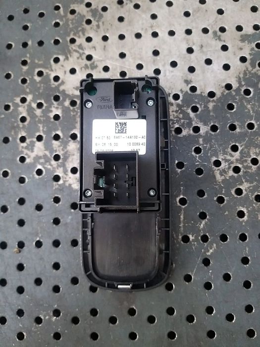 Bloc butoane geamuri ford fiesta 6 cb1 ccn 8a6t14a132ac