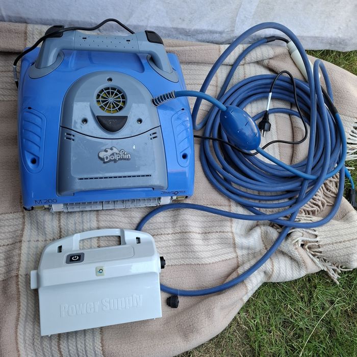 Robot piscina Maytronics Dolphin Supreme m200