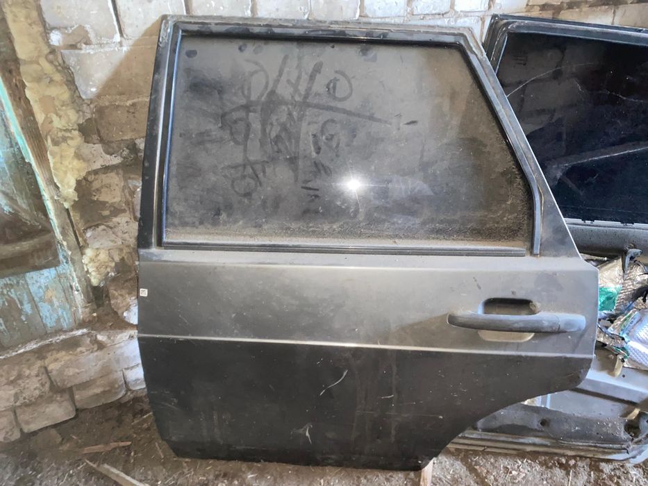 Девятка есик 2109 двер