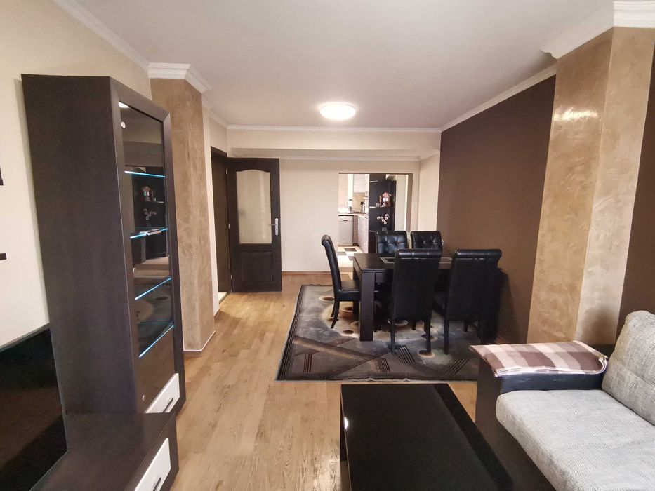 Продава се Тристаен апартамент в Варна, Окръжна болница - 120 кв.м за 2234 €/кв.м - Снимка #2