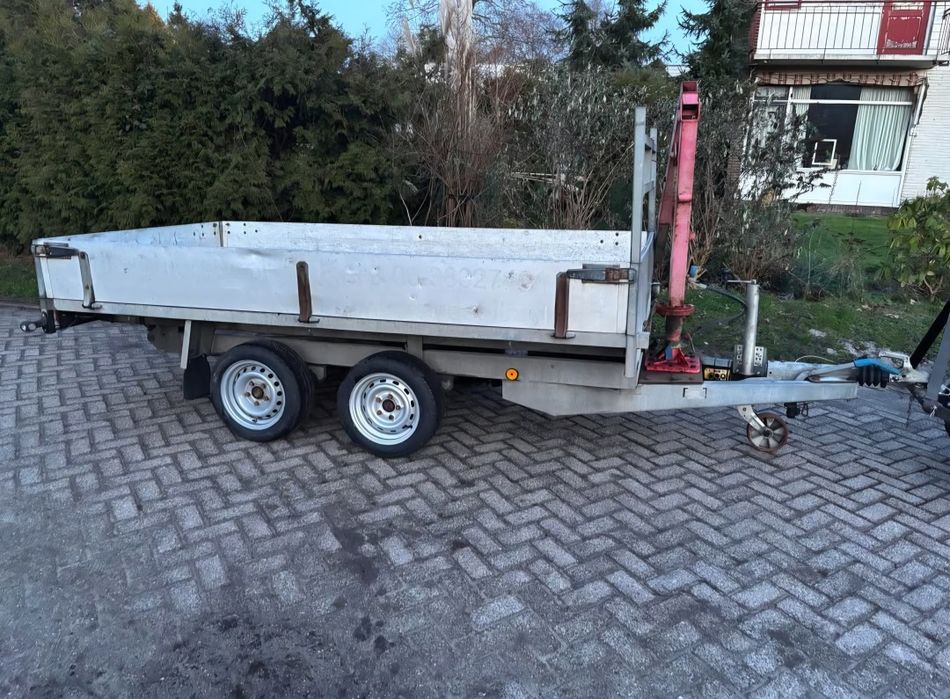 Remorcă basculabilă  electric