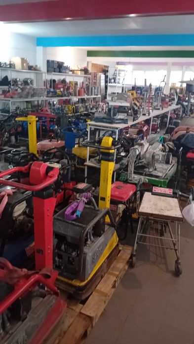 Motopompa apa murdara pompa drenaj ghilotina pavele  vibrator beton