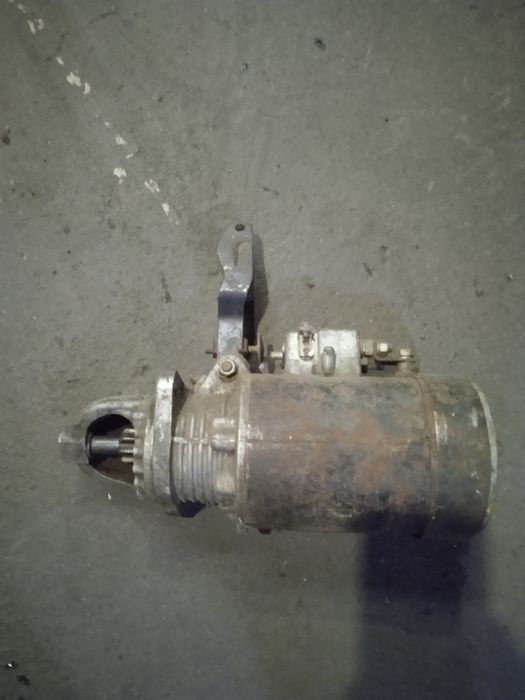 Стартер на трактор пускатель