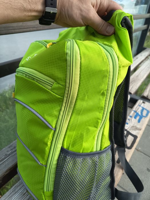 Продавам раница.