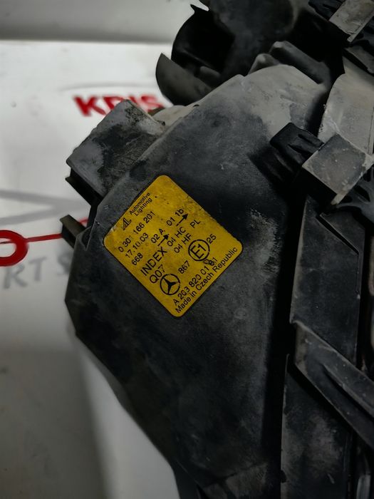 Ляв фар Mercedes C class W203 / Мерцедес Ц класа 2000г.