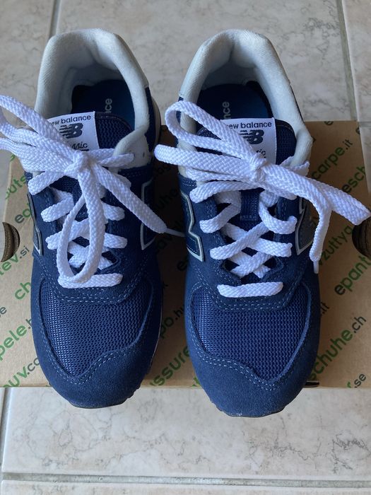 Adidasi new balance 34,5