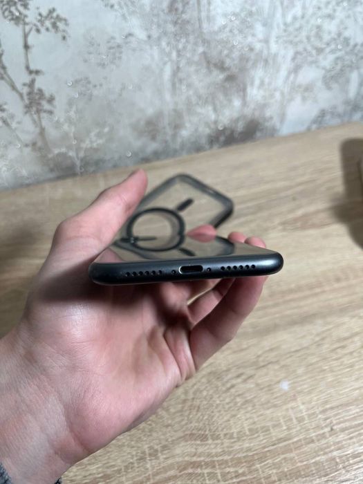 Айфон 11 128GB……..