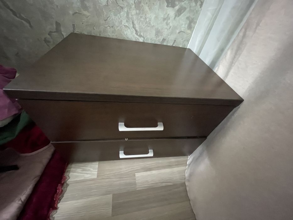 Продам спальный гарнитур