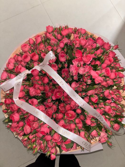 Продам кустовые розы большой