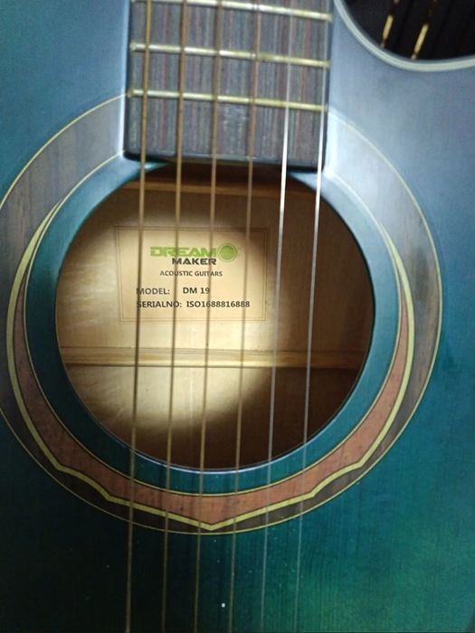Gitara hali yangi