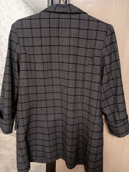 Женская одежда пиджак, платье