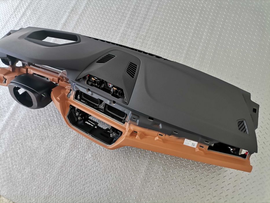 Ново Табло BMW 5 G30 G31 G38 Lci HUD Cognac гума