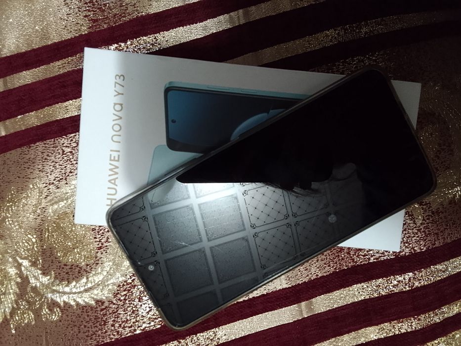 Продам Huawei nova Y73