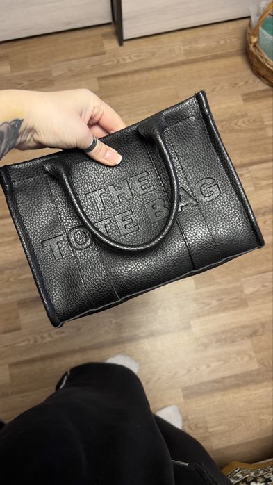 Продам сумку черная