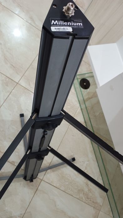 Стойка за синтезатор, клавир