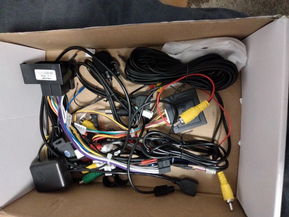 Vând gps din grupul VAG