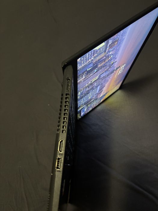 Vand laptop Asus Vivobook