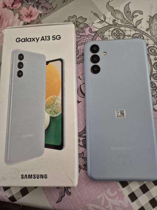 Телефон  SAMSUNG